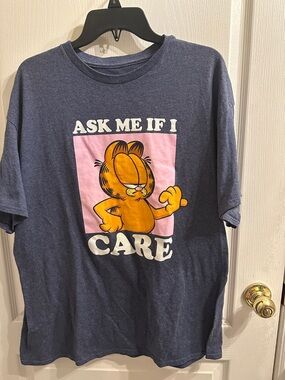 Garfield Graphic Tee